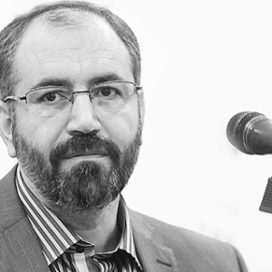 Picture of نویسنده: محسن مومنی شریف